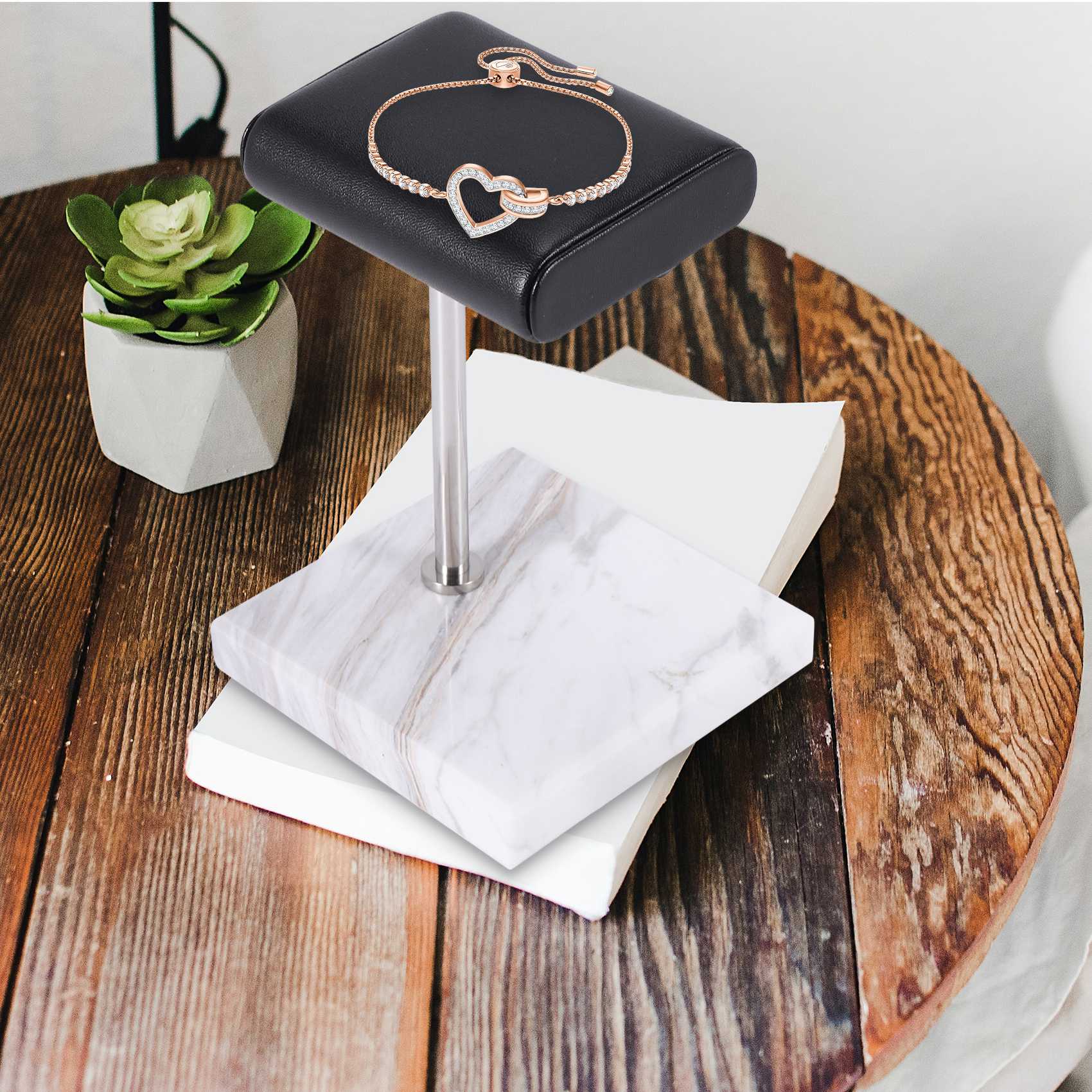ABQR – présentoir de bracelets - Watches & Jewelry Repair Center New York avis et prix